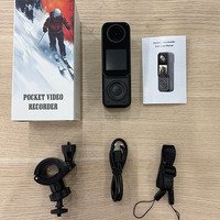 Cámara de Acción Portátil Q1 con Pantalla IPS de 1.5 Pulgadas, Lente Gran Angular de 130 Grados, Grabación Frontal y Trasera en 4K, Batería de Gran Capacidad, Tarjeta de Memoria Opcional