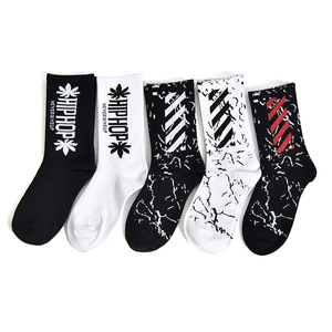 Chaussettes de sport d'été pour hommes Hip Hop Skateboard Fashion Street coton doux jetable et anti-dérapant lettre motif ODM approvisionnement - Product Image 1