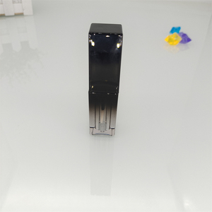 Tube lumineux vide avec couvercle en or <span class=keywords><strong>rose</strong></span>, vernis à lèvres personnalisé, tube en plastique mat pour fond de teint liquide - Product Image 4