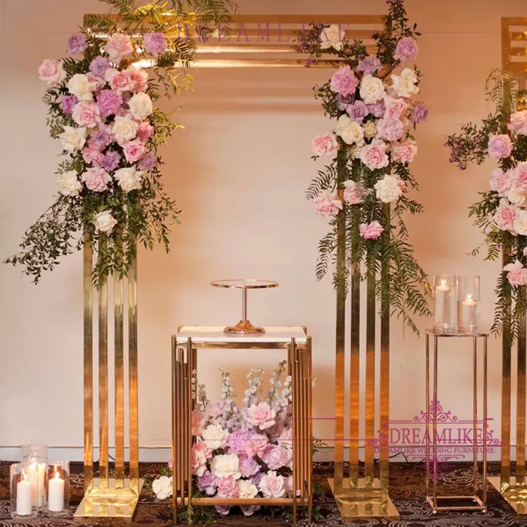 Braut und Bräutigam Luxus Hochzeit Blume Hintergrund stehen zum Verkauf