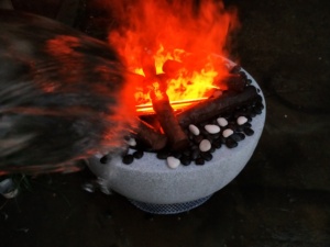 Personalizada al aire libre forma redonda 650mm x 390mm 3D de vapor de agua de <span class=keywords><strong>chimenea</strong></span> eléctrica - Product Image 2