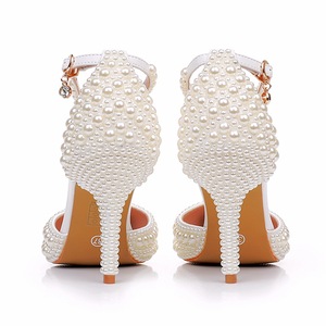 Sandali da <span class=keywords><strong>donna</strong></span> con tacco alto a spillo di grandi dimensioni 9cm con scarpe da sposa con perla bianco sporco a punta abito da sposa per l'estate - Product Image 4