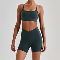 Ensemble 2 pièces short taille croisée pour femme, ensembles de sport taille haute, ensembles de fitness et yoga, haut court à bretelles, vêtements de sport personnalisables avec logo