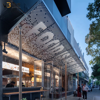 Panneau de mur-rideau en alliage d'aluminium perforé, revêtement PVDF, revêtement de façade, design moderne pour l'extérieur des bâtiments