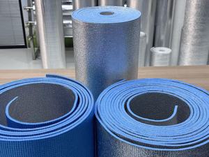 Rollos de <span class=keywords><strong>Aislamiento</strong></span> de Espuma XPE con Lámina de Aluminio Reflectante Ignífuga, Barrera Radiante para Techos, Materiales de Envoltura para Edificios, Almacén - Product Image 3