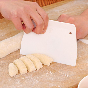 Hot Selling Colorful Silicone Dough Cutter Baking Tool Kitchen Accessories Cake Dough Scraper