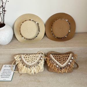 Ensemble <span class=keywords><strong>sac</strong></span> bandoulière <span class=keywords><strong>en</strong></span> <span class=keywords><strong>paille</strong></span> et chapeau <span class=keywords><strong>de</strong></span> <span class=keywords><strong>paille</strong></span> pour femme, style bohème, tissé à la main, <span class=keywords><strong>avec</strong></span> <span class=keywords><strong>pompon</strong></span> coquillage, idéal pour les vacances d'été à la <span class=keywords><strong>plage</strong></span> - Product Image 1