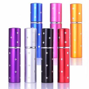 Nouvelle Lampe Torche LED Créative Promotionnelle 2026 en Forme de Rouge à Lèvres, Lampe Torche Rechargeable Commutable Idéale pour les Filles - Product Image 1