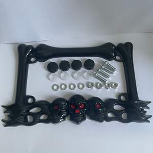 Cadre de plaque d'immatriculation de <span class=keywords><strong>moto</strong></span> avec motif de crâne - Plaque d'immatriculation fantaisie en plastique ABS pour Harley, Chopper et motos personnalisées - Product Image 2