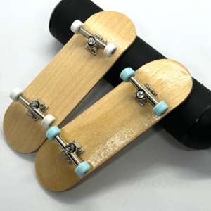Kit de planche à roulettes <span class=keywords><strong>en</strong></span> <span class=keywords><strong>bois</strong></span> complet de haute qualité professionnel pièces essentielles pour bricolage <span class=keywords><strong>Skate</strong></span> <span class=keywords><strong>Park</strong></span> pour doigts planches à roulettes vélos - Product Image 2