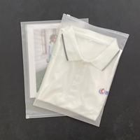 Großhandel Polybeutel mit Eigenem Logo und Reißverschluss für Kleidungsverpackung T-Shirts Hosen - Luxuriöser Stil mit Starkem Klebstoff