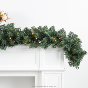 Ensemble de Noël de luxe écologique en pin Buzzard, directement de l'usine - Guirlande et couronne d'entrée de 1,5 m avec LED blanc chaud - Product Image 4