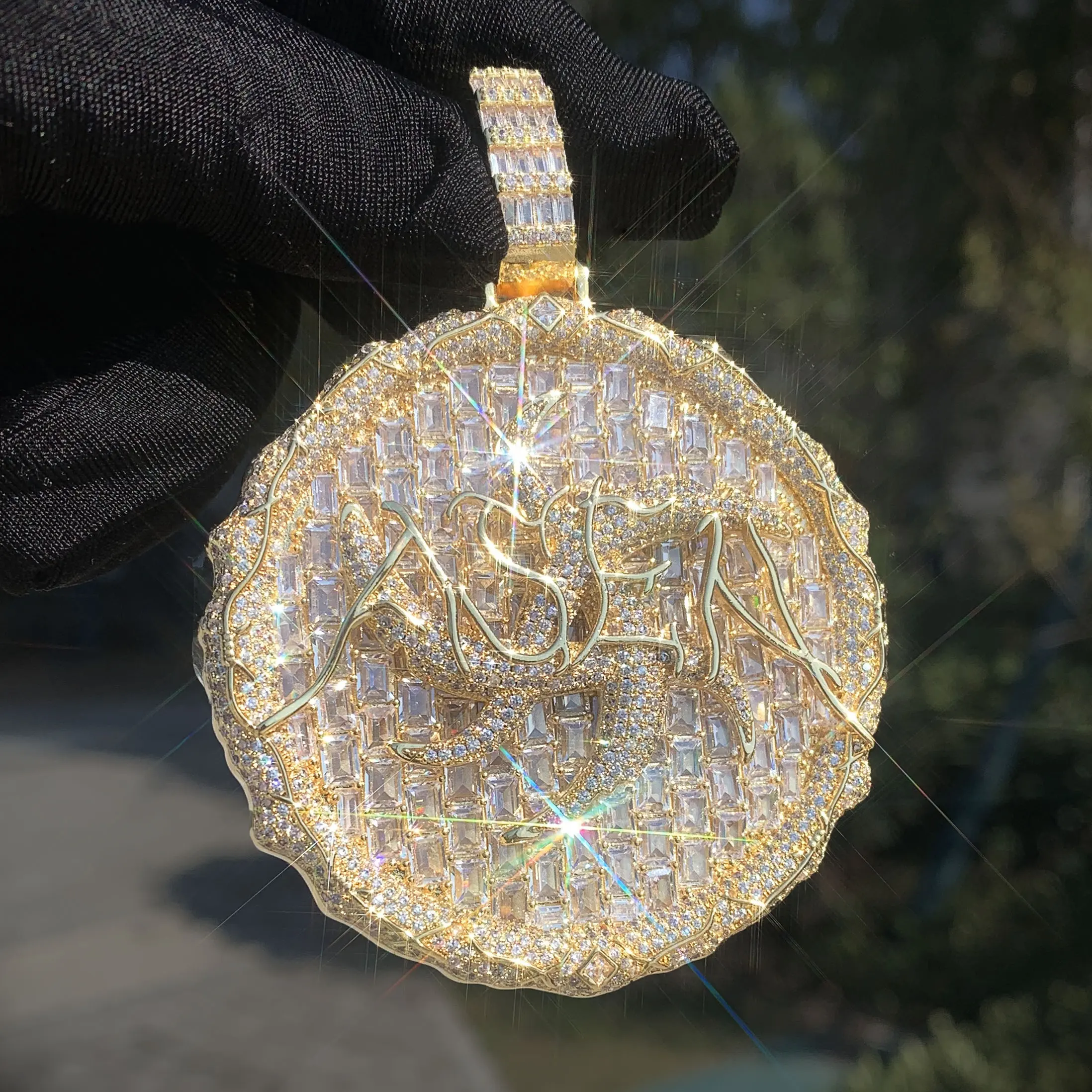 Kalung liontin Baguette Iced Out Bling zirkonia kubik berlapis emas pesona bulat pria perhiasan Hip Hop 2023 baru