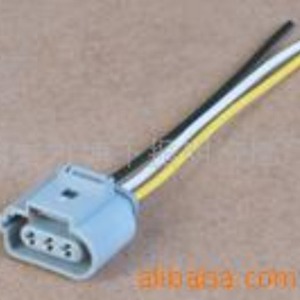 Conector Automotriz Olt de 3 Posiciones, Enchufe de Plástico Negro para Vehículos General Motors, Modelo Olt 001002003004005 - Product Image 3