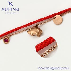 Xuping-<span class=keywords><strong>pulsera</strong></span> de acero inoxidable de color dorado y rosa, joyería sencilla y sencilla de moda para diario, el <span class=keywords><strong>Papa</strong></span> rojo de la suerte y el cerdo - Product Image 3