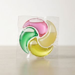 In Bulk 12g Eco Friendly Laundry Pods 4 in 1 Capsule Formula Decontamination Bacteriostatic Laundry <b>Detergent</b> Pods OEM ODM - Product Image 2