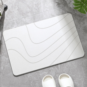 Niente piu' scivolate nei bagni! Il nostro tappetino di terra diatomacea assorbente lavora duramente per tenerti al sicuro dagli scivoli per l'uso domestico della doccia" - Product Image 1