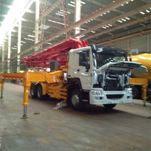 Bomba de Concreto Montada en Camión de Alta Potencia con Brazo Largo, Usada, con Garantía de Alta Calidad - Product Image 1