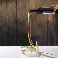Carafe à vin en verre cristal transparent de forme serpent, design moderne, soufflée à la main, pour un versement rapide, durable, avec logo personnalisé