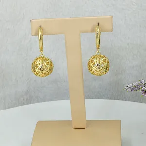 Yuminglai New Beliebte Frauen Große Ohrringe Mode Hübsche Ball Drop Ohrringe Schmuck Geschenke FHK12577