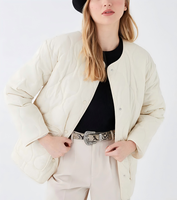 Veste matelassée légère unisexe en gros, style 'Onion', avec boutons, poignets côtelés et poches plaquées, vêtement d'extérieur chaud et décontracté pour l'hiver
