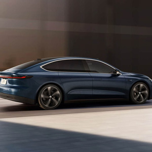 <span class=keywords><strong>NIO</strong></span> <span class=keywords><strong>ET7</strong></span> Modèle Luxe Édition <span class=keywords><strong>100</strong></span> <span class=keywords><strong>kWh</strong></span> 4 portes 5 places Volant à Gauche Toit Panoramique Cuir Foncé Voiture Purement Électrique en Promotion - Product Image 5