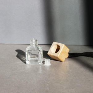 8ml Empty Transparent Bottle with Wooden Lid Perfume Bottle - Essential Oil <strong>Diffuser</strong> Air Freshener Container for <strong>Car</strong> - Product Image 3