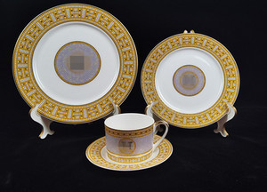 Ceramic Dinner Plates Coffee <b>Cup</b> Saucer Western Luxury Dining Room <b>Set</b> Dinnerware <b>Sets</b> Exquisite Porcelain Promotional 4 Pcs - Product Image 2