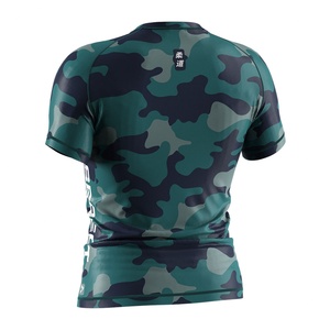 Camiseta de Protección Solar con Estampado de Camuflaje de Alta Calidad para Hombre, Duradera, Cómoda y Transpirable para Deportes y Actividades Acuáticas - Product Image 2