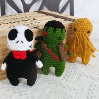 Hollo Ween Gift Poupée gothique au crochet sonore unisexe en fibre de polyester, jouet artisanal tricoté, décoration