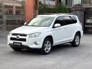 Toyota RAV4 2.4 <span class=keywords><strong>Luxe</strong></span> Automatique d'occasion 2011 – SUV Japonais, Conduite à Gauche, Moteur Puissant, Confort Premium, Spacieux, <span class=keywords><strong>Voiture</strong></span> Familiale - Product Image 2