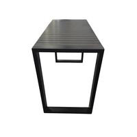 Table de bistrot en aluminium de style minimaliste industriel, résistante aux intempéries, avec plateau personnalisé pour café et restaurant