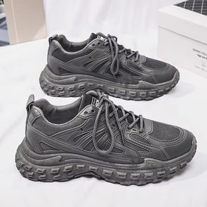 Chaussures de sport décontractées pour hommes de haute qualité en gros, noires, à lacets, avec empeigne en maille respirante, légères et antidérapantes - Product Image 4