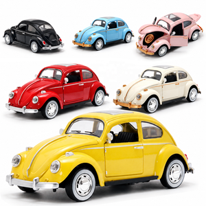 Modellino Auto d'<span class=keywords><strong>Epoca</strong></span> Beetle in Lega Pressofusa 1:24 con Dettagli Elevati, Porte Apribili, Cofano e Bagagliaio, Luci e Suoni, Funzione Pull-Back - Vendita all'Ingrosso - Product Image 1