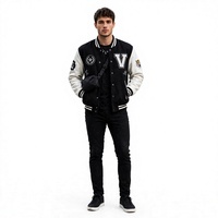 Veste universitaire noire et blanche pour homme avec patch lettre V, style preppy, coupe ajustée, col rabattu, vêtement d'extérieur pour l'automne