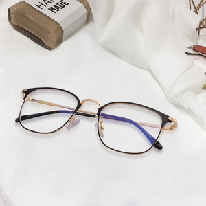 Personnalisable Anti Lumière Bleue Lentille Carrée Lunettes Optiques En Métal Lumière Distribution Lunettes Pour Femmes - Product Image 5