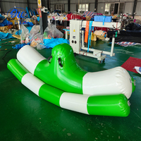 Parc aquatique, piscine à balles océaniques, jouets aquatiques gonflables, balançoire, équipement de bateau banane, piscine gyroscopique, roue du vent et roue du feu