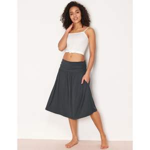 กระโปรงผ้าวิสโคสผสมใยไผ่ทรงเอไลน์เอวสูงความยาวระดับเข่าสำหรับผู้หญิง สไตล์ลำลองสำหรับฤดูร้อน มีกระเป๋า - Product Image 5