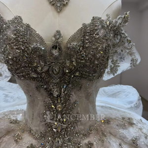 Robe de mariée élégante Lsjj146 en ivoire, style princesse, avec corsage orné de cristaux, appliques en dentelle, grand nœud et longue traîne Jancember - Product Image 4
