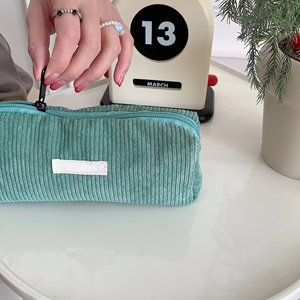 Tùy Chỉnh Du Lịch Nhung Mỹ Phẩm Son Môi Văn Phòng Phẩm Lưu Trữ Túi Màu Rắn Retro Nhung Trang Điểm Bàn Chải Tổ Chức Pouch Với Logo - Product Image 4