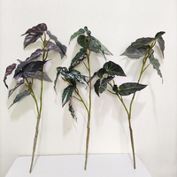 Plantes de fougère artificielles réalistes, fabriquées à la main; buisson de verdure synthétique en plastique pour