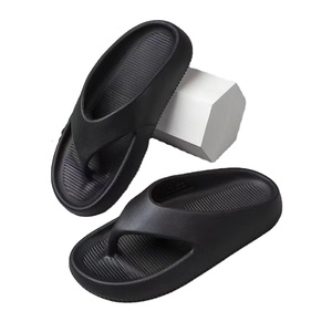 Tongs populaires en EVA injecté pour hommes – Chaussures respirantes pour adultes, été comme hiver, pantoufles plates imperméables, légères et élégantes à plateforme - Product Image 4