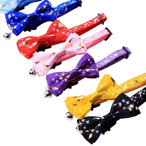 Collar de Gato con Diseño de Luna y Estrella Dorada, con Lazo y Campana, Ajustable, para Gatos y Cachorros - Product Image 4