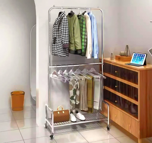 Espositore per Negozio di Abbigliamento Multifunzionale a Due Livelli in Acciaio Inox, Design Moderno e Semplice per Abbigliamento Maschile e Femminile - Product Image 1