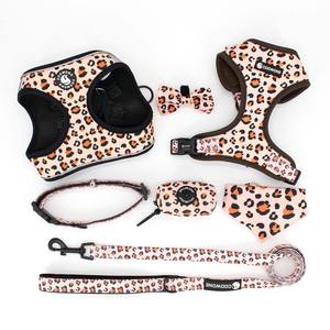 MOQ rendah disesuaikan tali anjing Logo kustom Harness anjing pola pribadi pita anjing dasi anjing hewan peliharaan lainnya kerah pengekang - Product Image 2