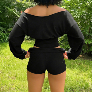 ชุดเซ็ตสองชิ้นถักลายปะติดปะต่อ เสื้อครอปแขนยาวเปิดไหล่ กางเกงขาสั้นหลวมๆ สไตล์ลำลอง ชุดออกกำลังกาย ชุดลำลองรักษ์โลก สำหรับผู้หญิง - Product Image 3