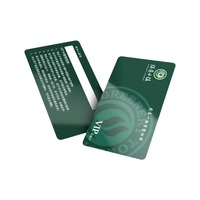 Carte RFID en plastique avec code QR variable couleur, impression intégrale, fabriquée à Shenzhen, code-barres EN39, puce NFC PVC NTAG213 13,56 MHz