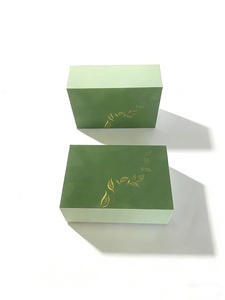 Caja de Regalo de Cartón Rígido Verde con Cierre Magnético Personalizado, Papel Mate de Lujo con Inserto de Espuma EVA para Paquetes de Cosméticos y Perfumes - Product Image 4