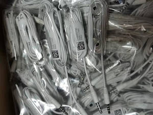 Hecho en Vietnam/Indonesia EHS64 en la oreja auriculares 3,5mm Aux S3 auricular para <span class=keywords><strong>Samsung</strong></span> A10 A20S A7 A103S A51 - Product Image 6