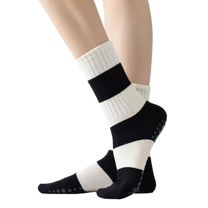 <span class=keywords><strong>Calcetines</strong></span> de Pilates Personalizados para <span class=keywords><strong>Mujer</strong></span>, <span class=keywords><strong>Calcetines</strong></span> de Yoga de Alta Calidad, Transpirables, Antideslizantes, de Algodón Tejido con Agarre para Yoga y Pilates - Product Image 3